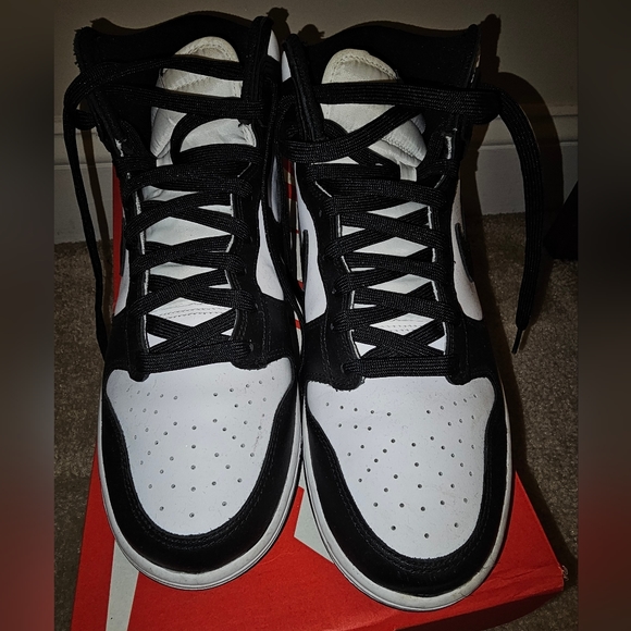 Nike Dunk Hi Retro - Picture 6 of 6